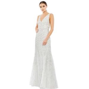 Mac Duggal 10814 Hand Embellished White Beaded Gown Size 6 NWt